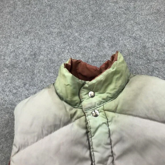 Camel Goose Down Vest Mens Medium Reversible Red Tan Puffer Quilted Snap Front - Picture 14 of 15